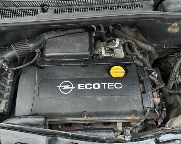 Черный Опель Мерива, объемом двигателя 1.6 л и пробегом 158 тыс. км за 4500 $, фото 15 на Automoto.ua