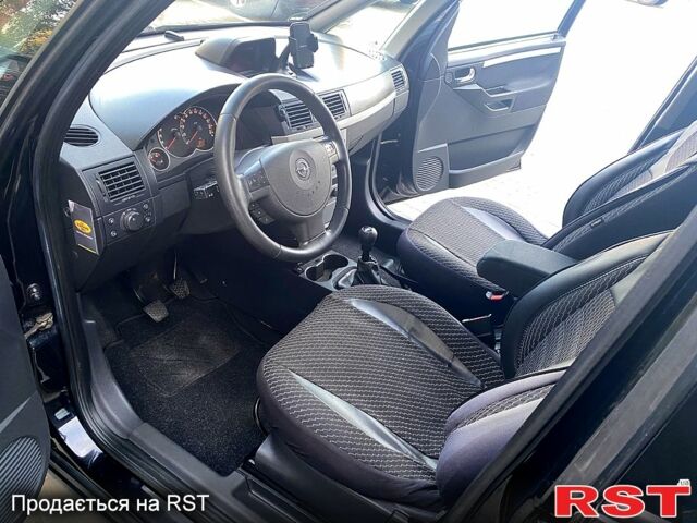 Чорний Опель Меріва, об'ємом двигуна 1.8 л та пробігом 260 тис. км за 5800 $, фото 9 на Automoto.ua