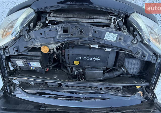 Черный Опель Мерива, объемом двигателя 1.6 л и пробегом 150 тыс. км за 5750 $, фото 26 на Automoto.ua