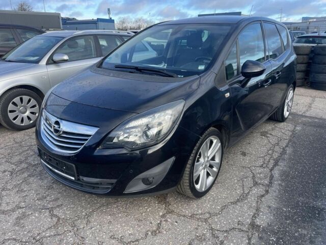 Черный Опель Мерива, объемом двигателя 0 л и пробегом 180 тыс. км за 7700 $, фото 3 на Automoto.ua