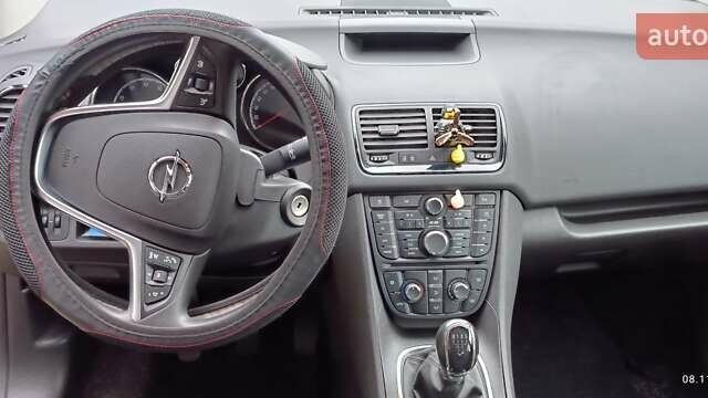 Черный Опель Мерива, объемом двигателя 1.36 л и пробегом 172 тыс. км за 7500 $, фото 15 на Automoto.ua