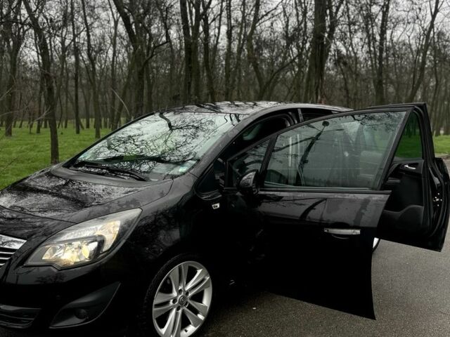 Чорний Опель Меріва, об'ємом двигуна 1.4 л та пробігом 182 тис. км за 7700 $, фото 3 на Automoto.ua