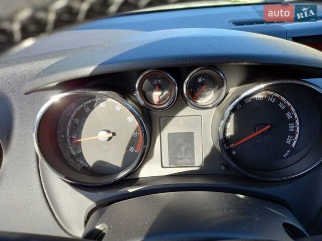 Черный Опель Мерива, объемом двигателя 1.4 л и пробегом 146 тыс. км за 7500 $, фото 2 на Automoto.ua