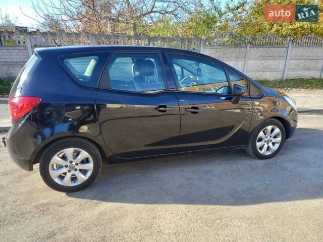 Черный Опель Мерива, объемом двигателя 1.4 л и пробегом 146 тыс. км за 7500 $, фото 7 на Automoto.ua