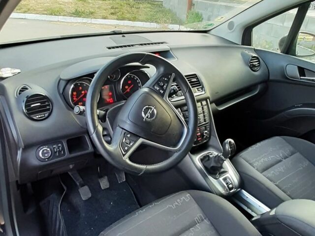 Черный Опель Мерива, объемом двигателя 1.4 л и пробегом 150 тыс. км за 7800 $, фото 5 на Automoto.ua