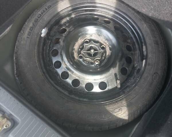 Чорний Опель Меріва, об'ємом двигуна 1.6 л та пробігом 217 тис. км за 4400 $, фото 7 на Automoto.ua