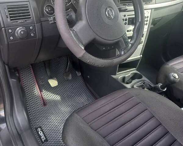Чорний Опель Меріва, об'ємом двигуна 1.6 л та пробігом 217 тис. км за 4400 $, фото 6 на Automoto.ua
