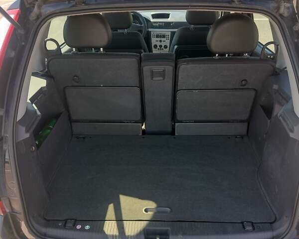 Черный Опель Мерива, объемом двигателя 1.36 л и пробегом 207 тыс. км за 4250 $, фото 2 на Automoto.ua