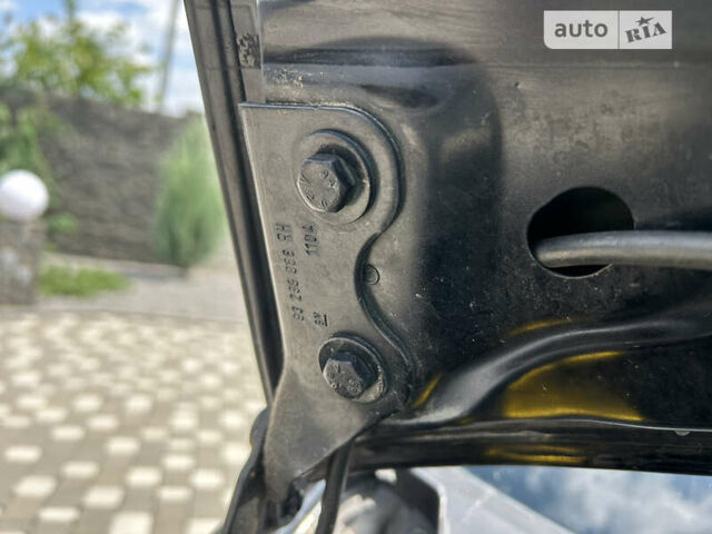 Опель Меріва 2006 у Полтаві на Automoto.ua Чорний Опель Меріва, об'ємом двигуна 1.6 л та пробігом 201 тис. км за 4999 $, фото 151 на Automoto.ua