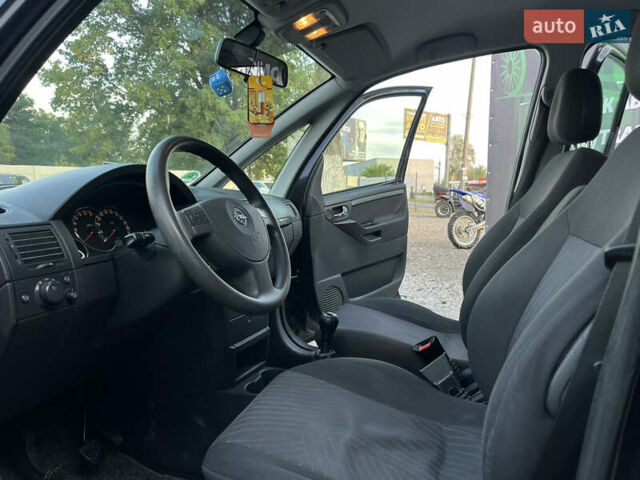 Чорний Опель Меріва, об'ємом двигуна 1.6 л та пробігом 147 тис. км за 4200 $, фото 8 на Automoto.ua