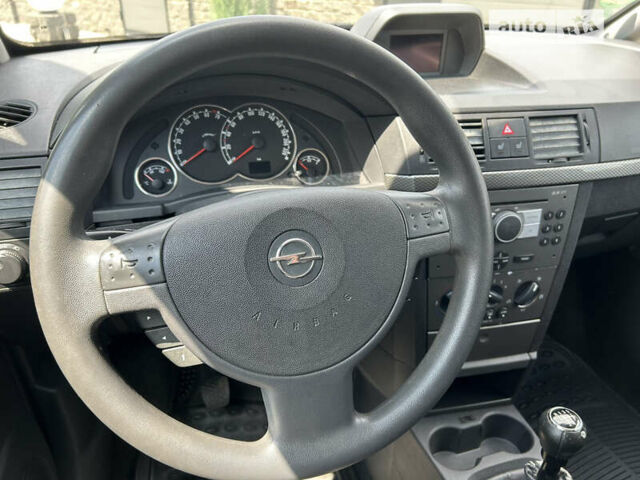 Опель Меріва 2006 у Полтаві на Automoto.ua Чорний Опель Меріва, об'ємом двигуна 1.6 л та пробігом 201 тис. км за 4999 $, фото 126 на Automoto.ua