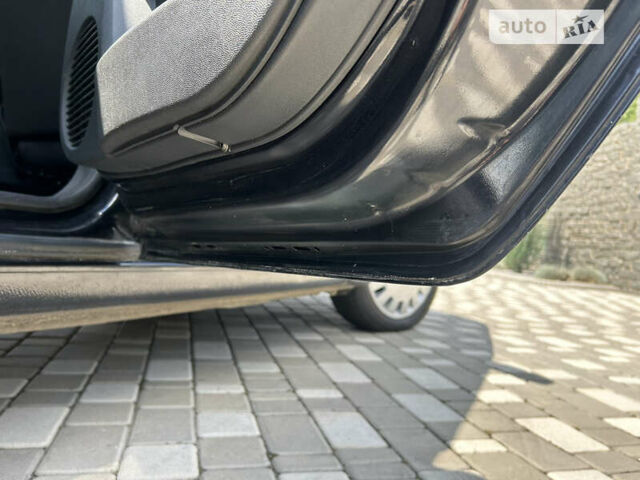Опель Меріва 2006 у Полтаві на Automoto.ua Чорний Опель Меріва, об'ємом двигуна 1.6 л та пробігом 201 тис. км за 4999 $, фото 98 на Automoto.ua