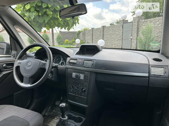Опель Меріва 2006 у Полтаві на Automoto.ua Чорний Опель Меріва, об'ємом двигуна 1.6 л та пробігом 201 тис. км за 4999 $, фото 119 на Automoto.ua