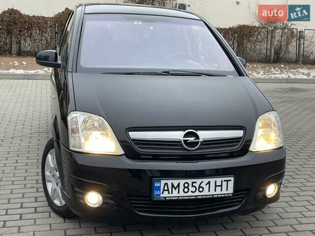 Чорний Опель Меріва, об'ємом двигуна 1.8 л та пробігом 203 тис. км за 4850 $, фото 3 на Automoto.ua