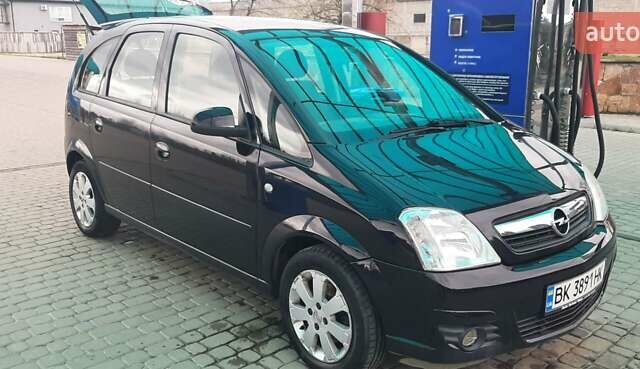 Чорний Опель Меріва, об'ємом двигуна 1.6 л та пробігом 217 тис. км за 4950 $, фото 11 на Automoto.ua