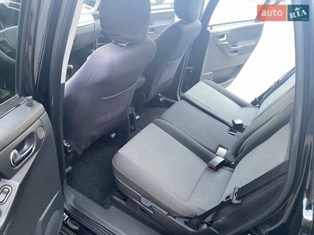 Черный Опель Мерива, объемом двигателя 1.8 л и пробегом 260 тыс. км за 5800 $, фото 22 на Automoto.ua