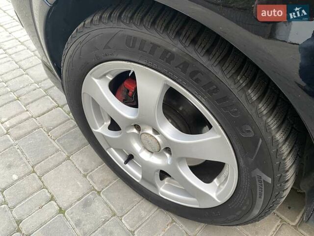 Черный Опель Мерива, объемом двигателя 1.8 л и пробегом 260 тыс. км за 5800 $, фото 32 на Automoto.ua