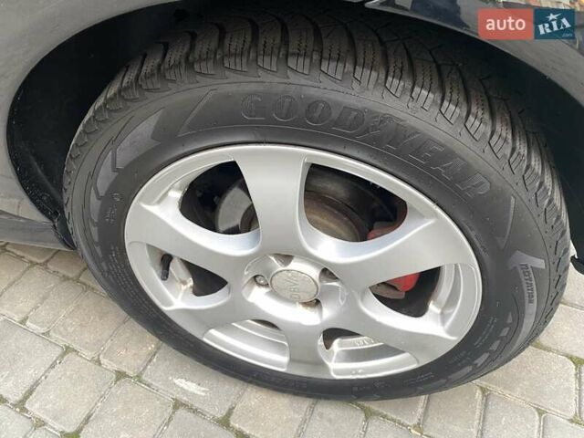 Черный Опель Мерива, объемом двигателя 1.8 л и пробегом 260 тыс. км за 5800 $, фото 31 на Automoto.ua