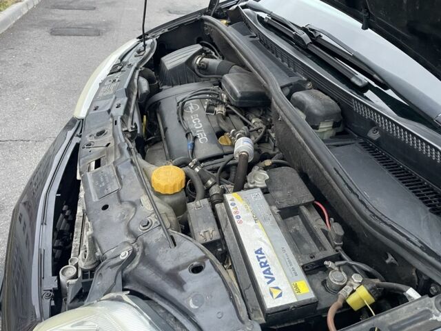 Чорний Опель Меріва, об'ємом двигуна 1.6 л та пробігом 214 тис. км за 4900 $, фото 17 на Automoto.ua