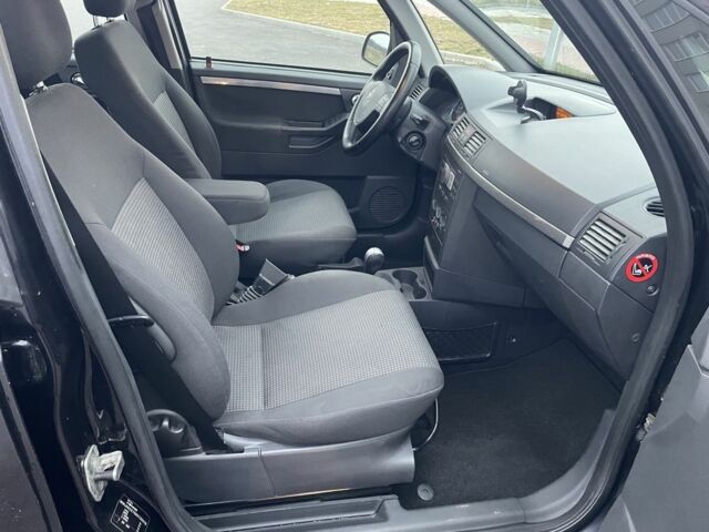 Чорний Опель Меріва, об'ємом двигуна 1.6 л та пробігом 214 тис. км за 4900 $, фото 21 на Automoto.ua