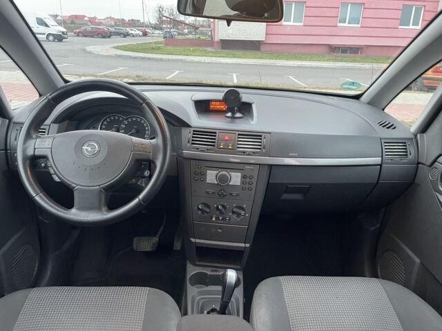 Чорний Опель Меріва, об'ємом двигуна 1.6 л та пробігом 214 тис. км за 4900 $, фото 15 на Automoto.ua