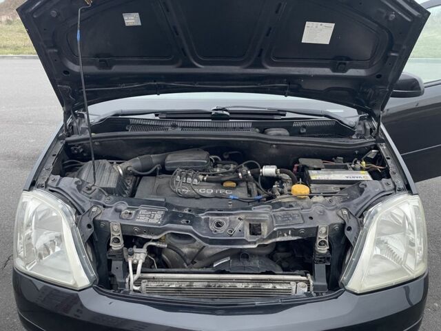 Чорний Опель Меріва, об'ємом двигуна 1.6 л та пробігом 214 тис. км за 4900 $, фото 16 на Automoto.ua