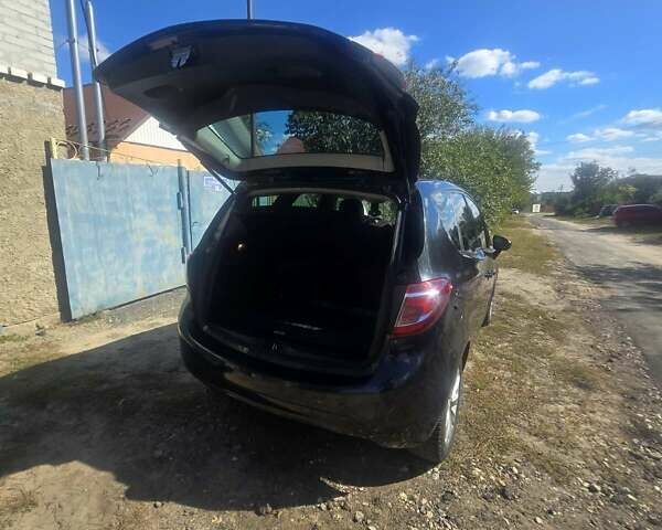 Черный Опель Мерива, объемом двигателя 1.6 л и пробегом 184 тыс. км за 8600 $, фото 24 на Automoto.ua