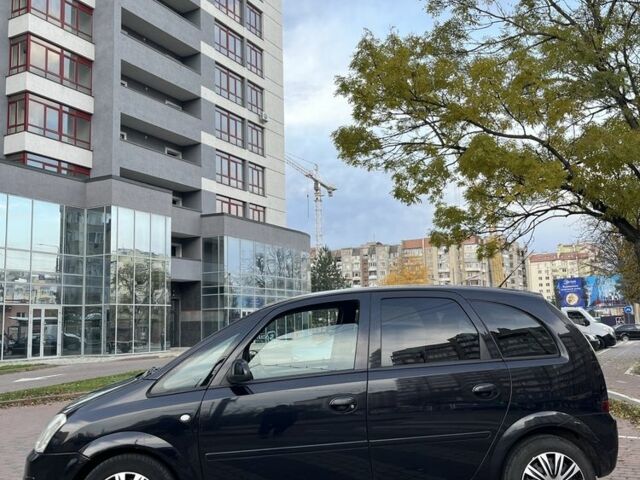 Черный Опель Мерива, объемом двигателя 1.6 л и пробегом 250 тыс. км за 4199 $, фото 10 на Automoto.ua