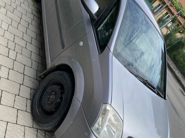 Фіолетовий Опель Меріва, об'ємом двигуна 1.4 л та пробігом 250 тис. км за 3200 $, фото 1 на Automoto.ua