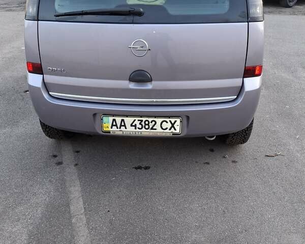 Фиолетовый Опель Мерива, объемом двигателя 1.6 л и пробегом 156 тыс. км за 5700 $, фото 5 на Automoto.ua