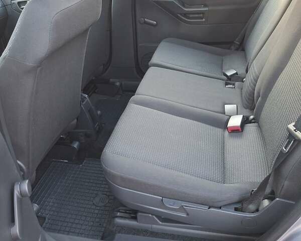 Фиолетовый Опель Мерива, объемом двигателя 1.6 л и пробегом 156 тыс. км за 5700 $, фото 10 на Automoto.ua