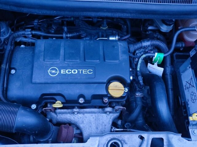 Коричневий Опель Меріва, об'ємом двигуна 1.4 л та пробігом 140 тис. км за 6406 $, фото 2 на Automoto.ua