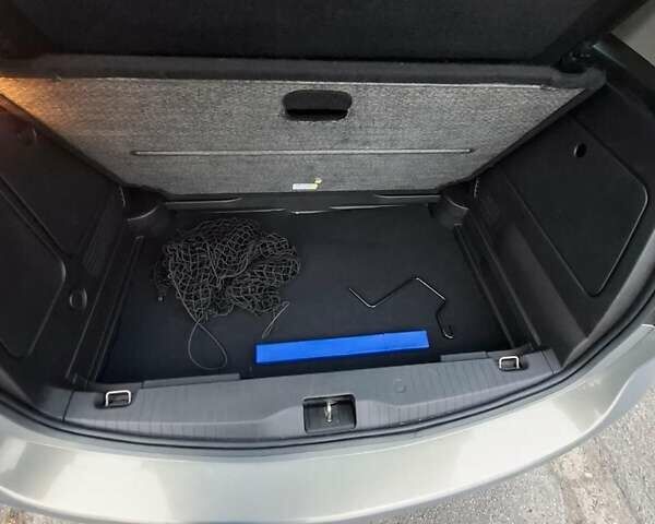Коричневий Опель Меріва, об'ємом двигуна 1.36 л та пробігом 117 тис. км за 7800 $, фото 11 на Automoto.ua