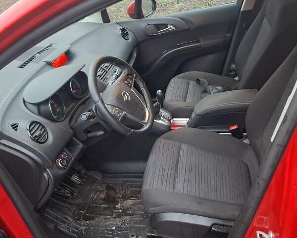 Червоний Опель Меріва, об'ємом двигуна 1.4 л та пробігом 86 тис. км за 9200 $, фото 4 на Automoto.ua