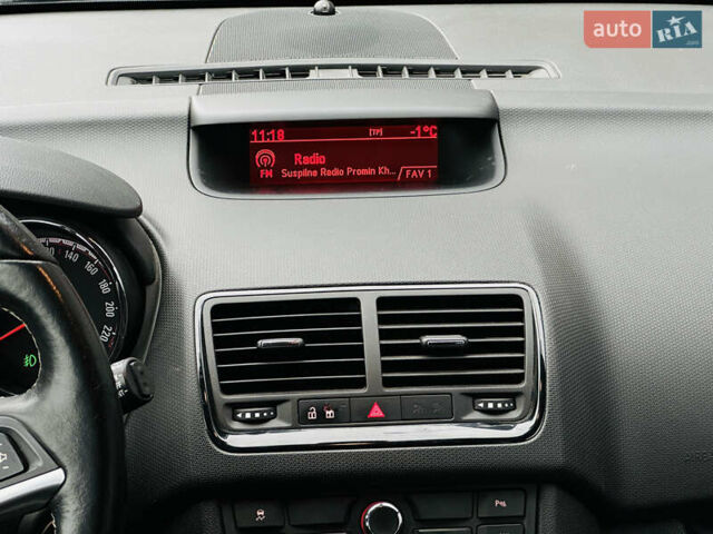 Красный Опель Мерива, объемом двигателя 1.4 л и пробегом 88 тыс. км за 9499 $, фото 28 на Automoto.ua