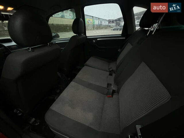 Красный Опель Мерива, объемом двигателя 1.6 л и пробегом 268 тыс. км за 2500 $, фото 17 на Automoto.ua