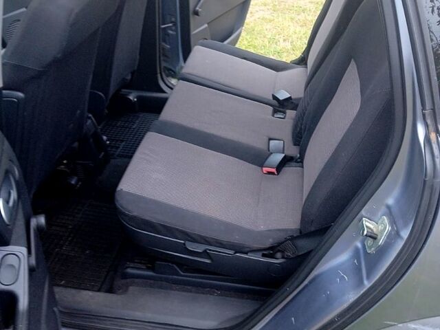 Опель Мерива, объемом двигателя 1.6 л и пробегом 228 тыс. км за 3500 $, фото 5 на Automoto.ua