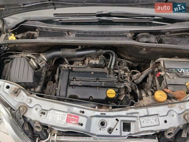 Опель Мерива, объемом двигателя 1.4 л и пробегом 250 тыс. км за 3600 $, фото 10 на Automoto.ua