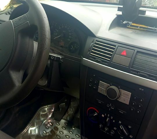 Опель Меріва, об'ємом двигуна 1.7 л та пробігом 0 тис. км за 1200 $, фото 2 на Automoto.ua