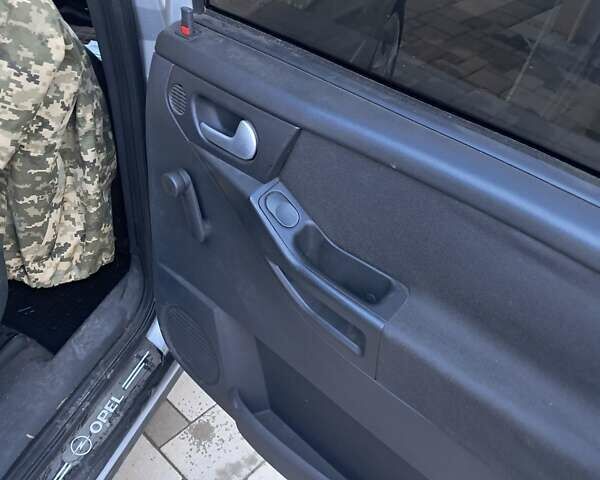 Опель Мерива, объемом двигателя 1.6 л и пробегом 262 тыс. км за 2900 $, фото 9 на Automoto.ua