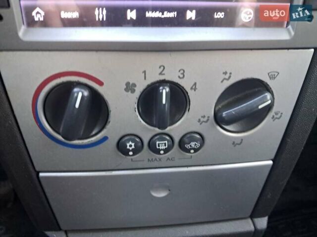 Опель Мерива, объемом двигателя 1.6 л и пробегом 261 тыс. км за 3200 $, фото 18 на Automoto.ua