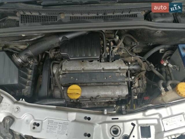 Опель Меріва, об'ємом двигуна 1.6 л та пробігом 199 тис. км за 3550 $, фото 11 на Automoto.ua