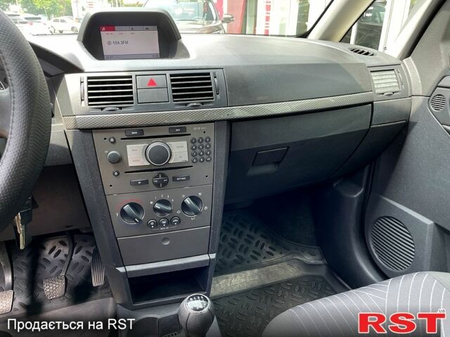 Опель Мерива, объемом двигателя 1.3 л и пробегом 202 тыс. км за 3700 $, фото 4 на Automoto.ua