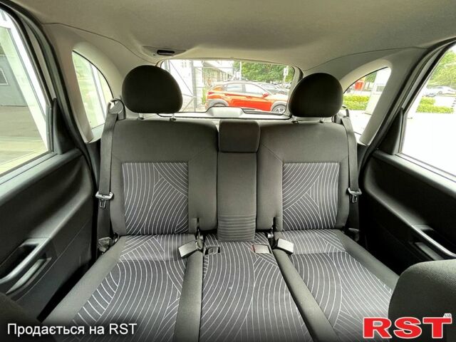 Опель Мерива, объемом двигателя 1.3 л и пробегом 202 тыс. км за 3700 $, фото 7 на Automoto.ua