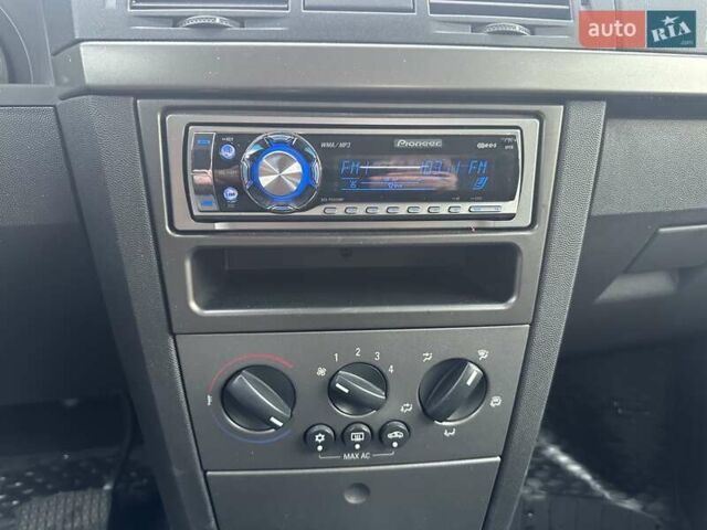 Опель Мерива, объемом двигателя 1.6 л и пробегом 59 тыс. км за 6999 $, фото 12 на Automoto.ua