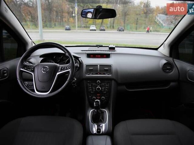 Опель Мерива, объемом двигателя 1.36 л и пробегом 230 тыс. км за 5600 $, фото 11 на Automoto.ua