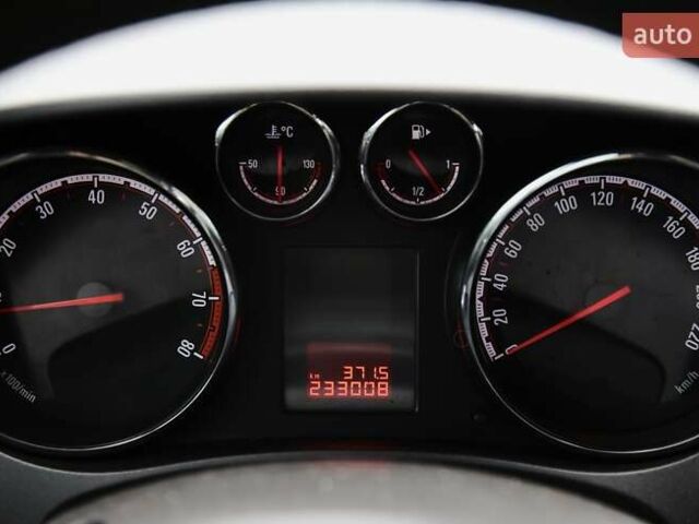 Опель Мерива, объемом двигателя 1.36 л и пробегом 230 тыс. км за 5600 $, фото 14 на Automoto.ua