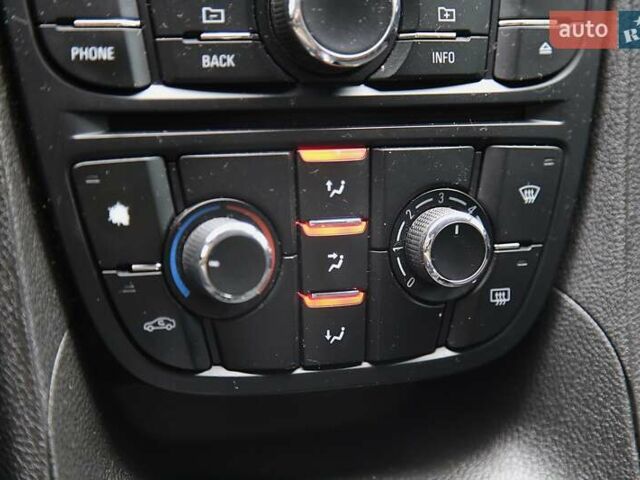 Опель Мерива, объемом двигателя 1.36 л и пробегом 230 тыс. км за 5600 $, фото 18 на Automoto.ua