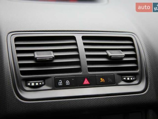 Опель Мерива, объемом двигателя 1.36 л и пробегом 230 тыс. км за 5600 $, фото 16 на Automoto.ua