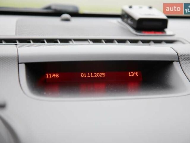 Опель Мерива, объемом двигателя 1.36 л и пробегом 230 тыс. км за 5600 $, фото 15 на Automoto.ua